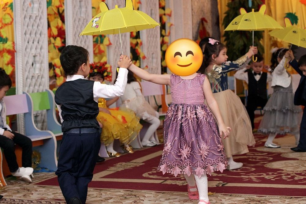 Платье на 4-5 лет