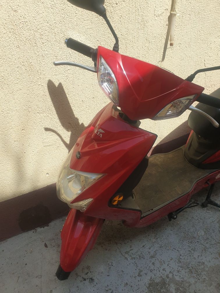 scuter electric 6 luni utilizat