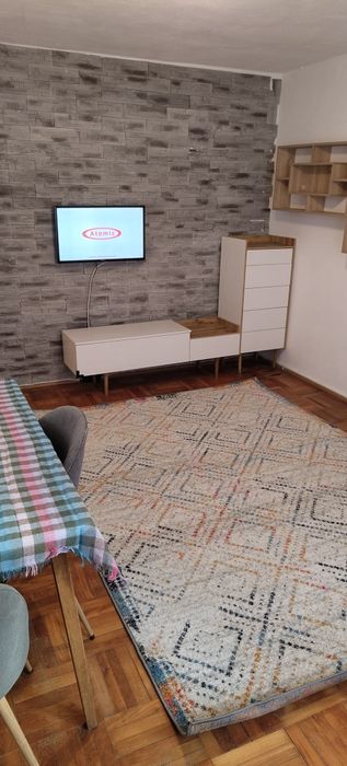 apartament de inchiriat