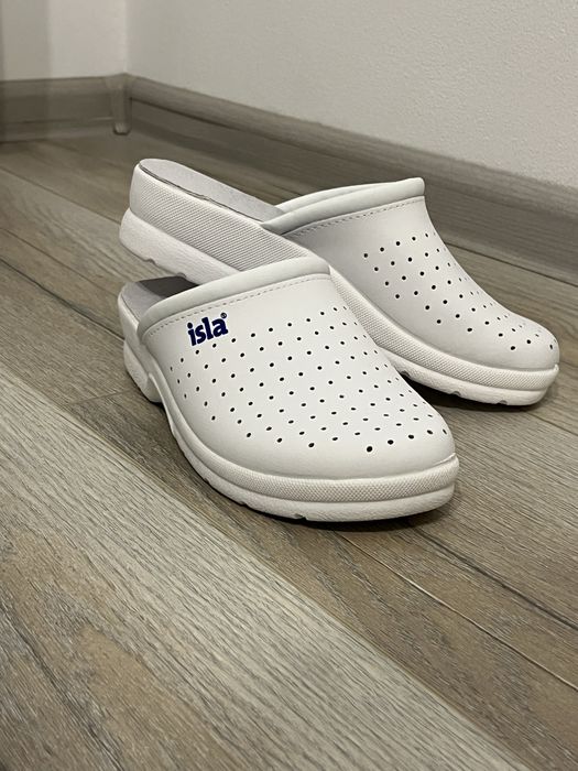 Saboti medicali piele, noi