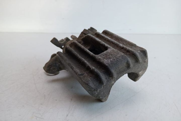 Etrier frana dreapta spate Skoda Octavia prima generatie (facelift) s