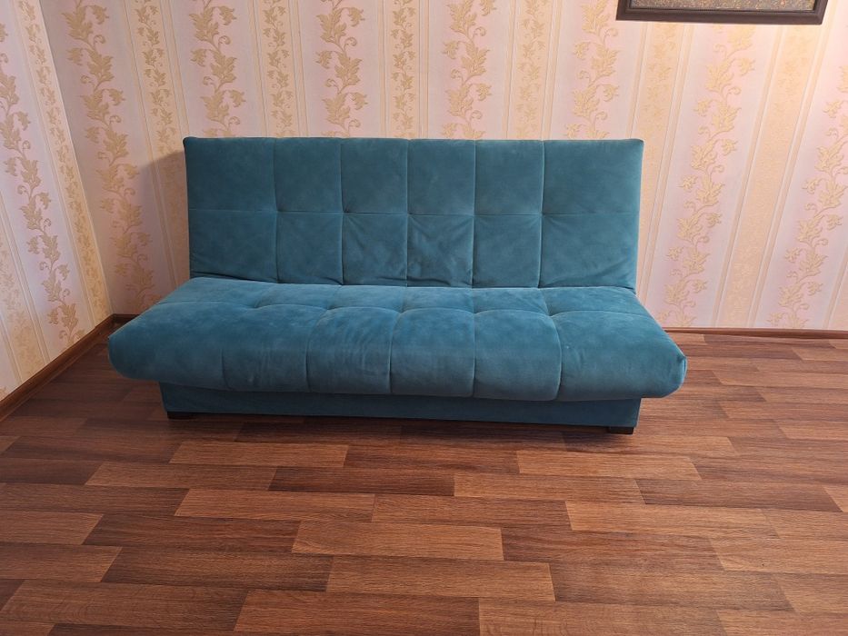 Новый диван книжка