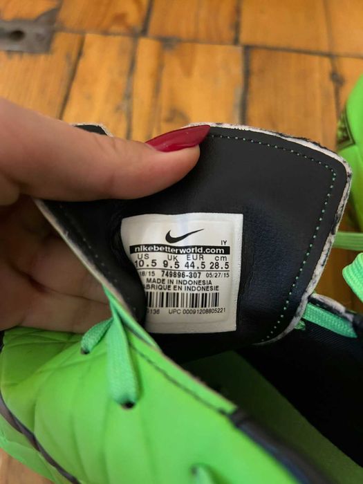 Футболни обувки Nike HYPERVENOM
