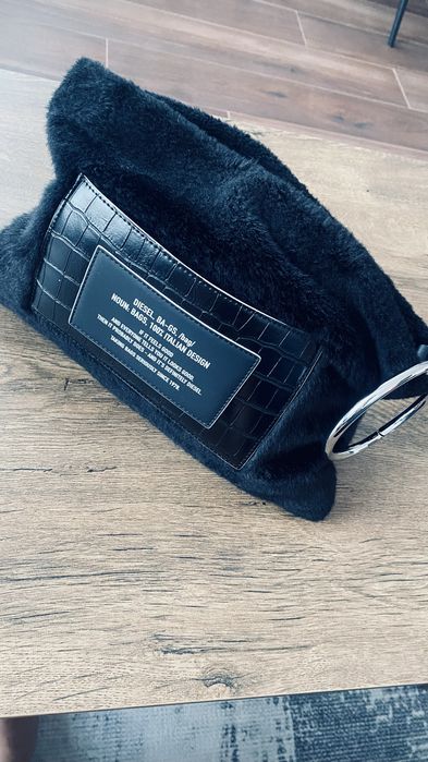 Diesel оригинална чанта от мъхеста материя