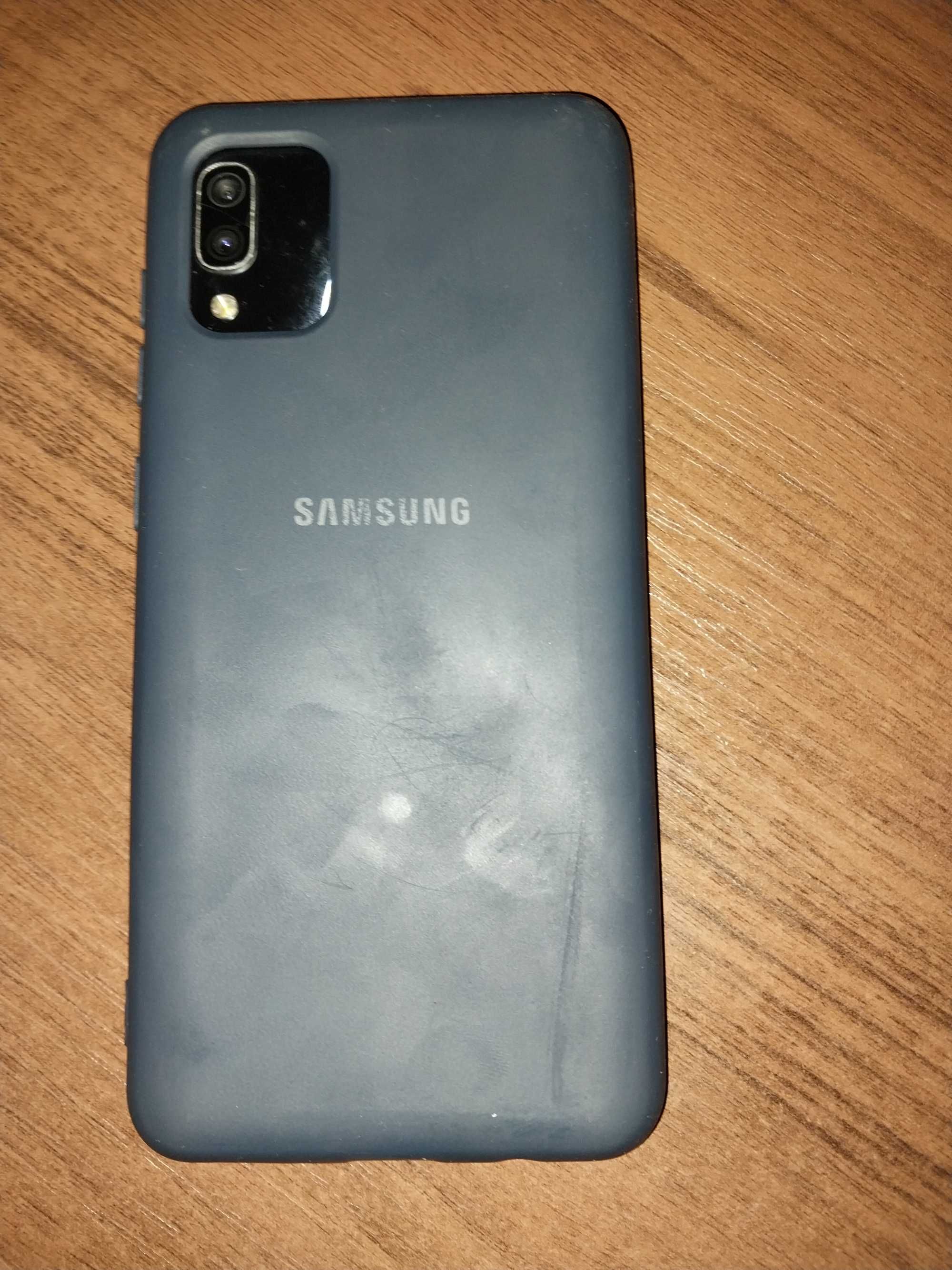 Очень надёжный телефон в идеальном состоянии Samsung A30