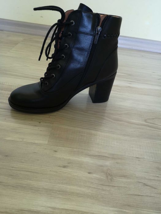 Боти   Pikolinos