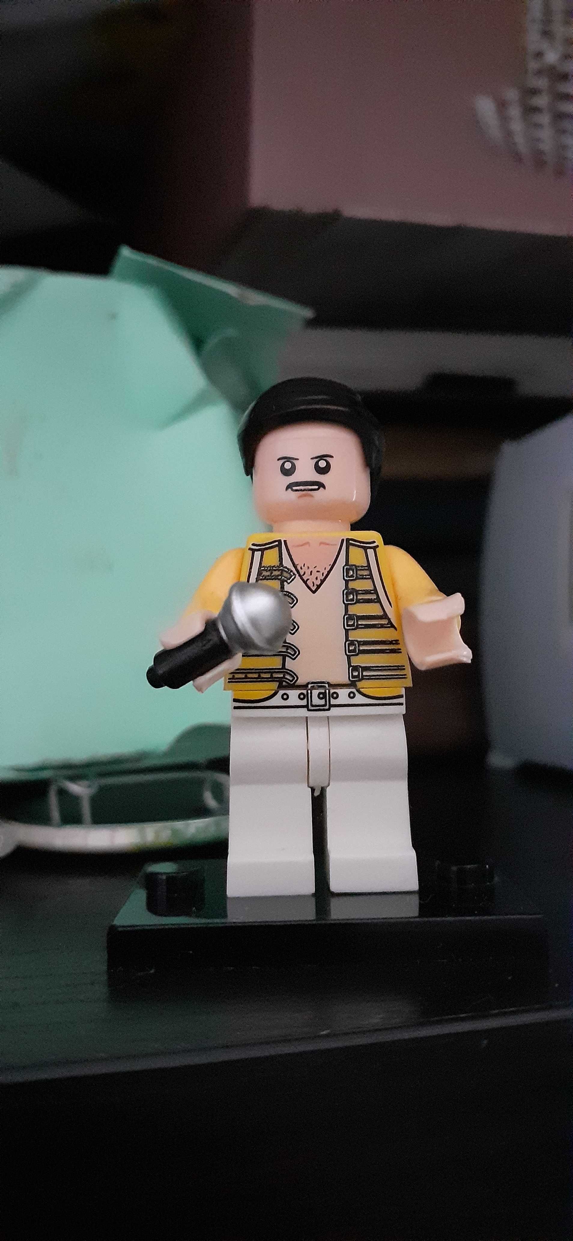 Figurina Freddie Mercury building bricks tip Lego