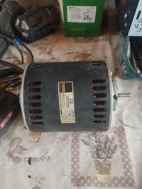 Motor electric monofazat