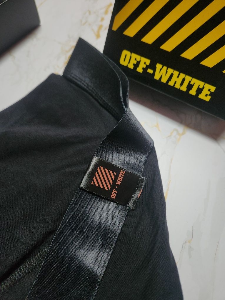 Off White боксерки 3бр в кутия