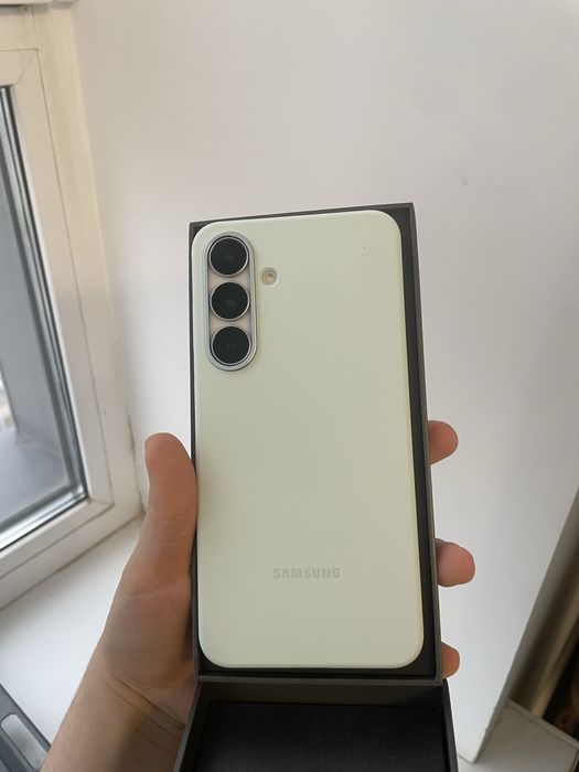 Samsung galaxy  s25 fe новый телефон самсунг