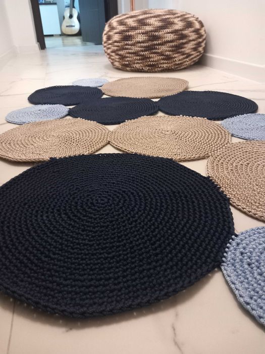 Ръчно изплетен килим