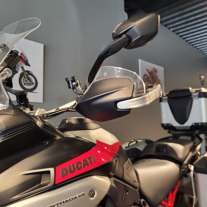 HobbyMoto vinde Ducati Multistrada V4 Rally 2023, Garanție Ducati 2027