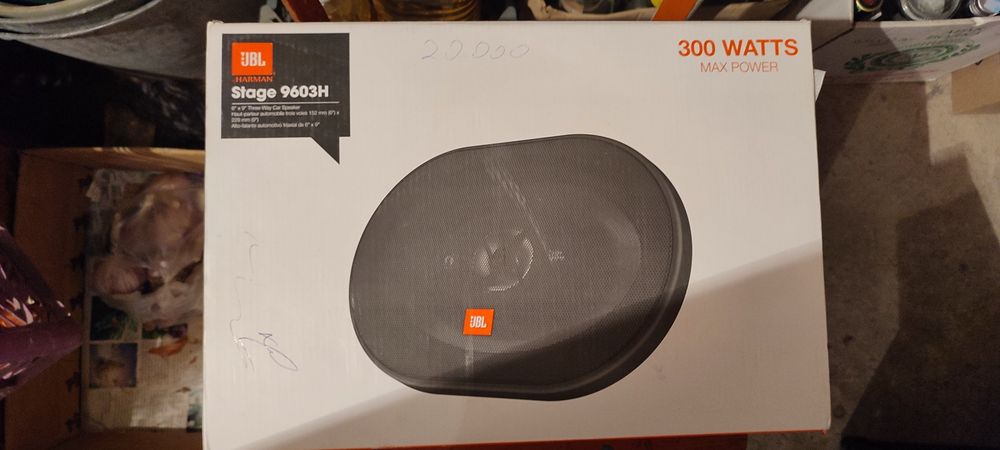 Колонки JBL новые