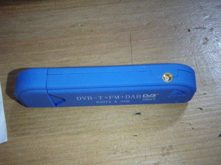 SDR radio DVB-T FM DAB 820T2 & 2832U + antena 3.5DBi, nou