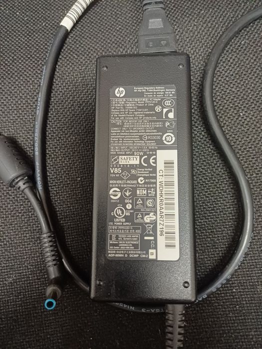 Incarcator laptop HP 19,5v  4,62A  90w. Este testat