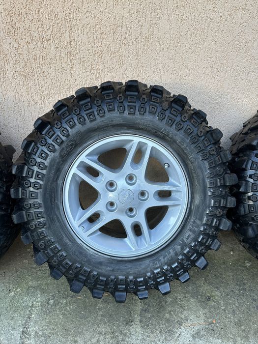 Jante Grand Cherokee cu anvelope OffRoad