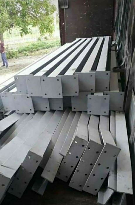 Hale metalice executăm la clientului orice mărime dorite