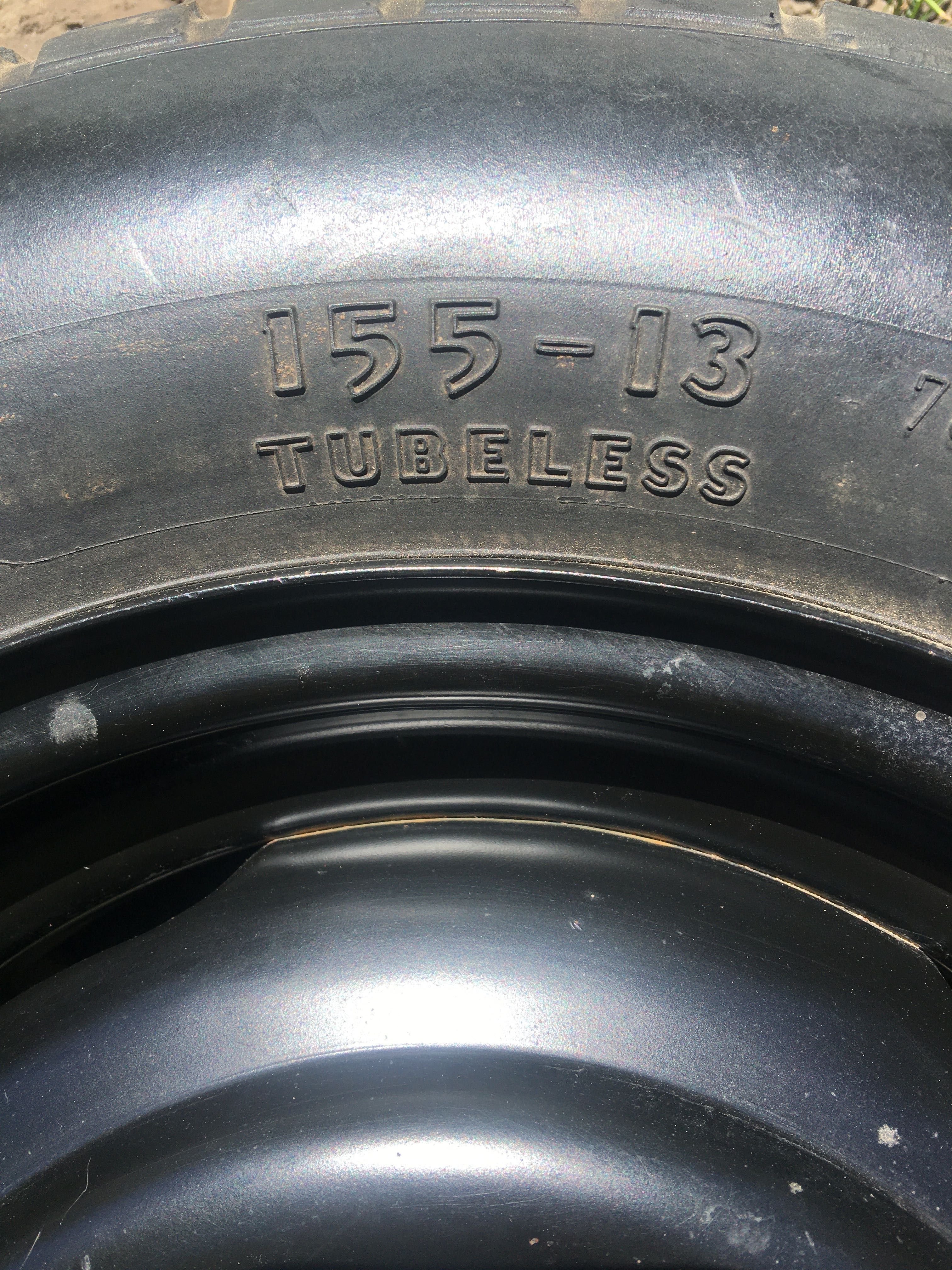 Резервна гума Goodyear  155-13  ( Патерица )