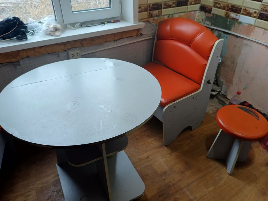 Продается кухонная угловая