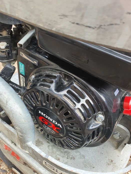 Swepac Fr95 compactor 95kg Honda GX160 an 2022 f putin folosit ca nou
