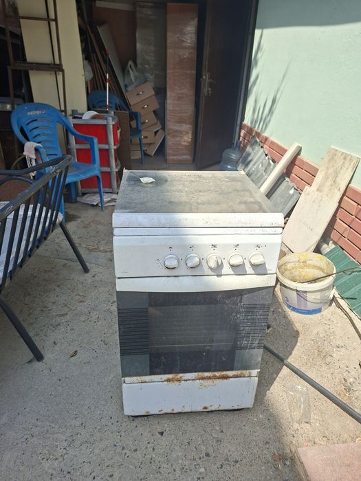 Газовая плита, дёшево