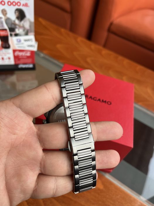 FERRAGAMO в перфектно състояние