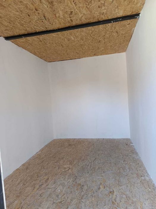 Container izolat 4mx2.5m