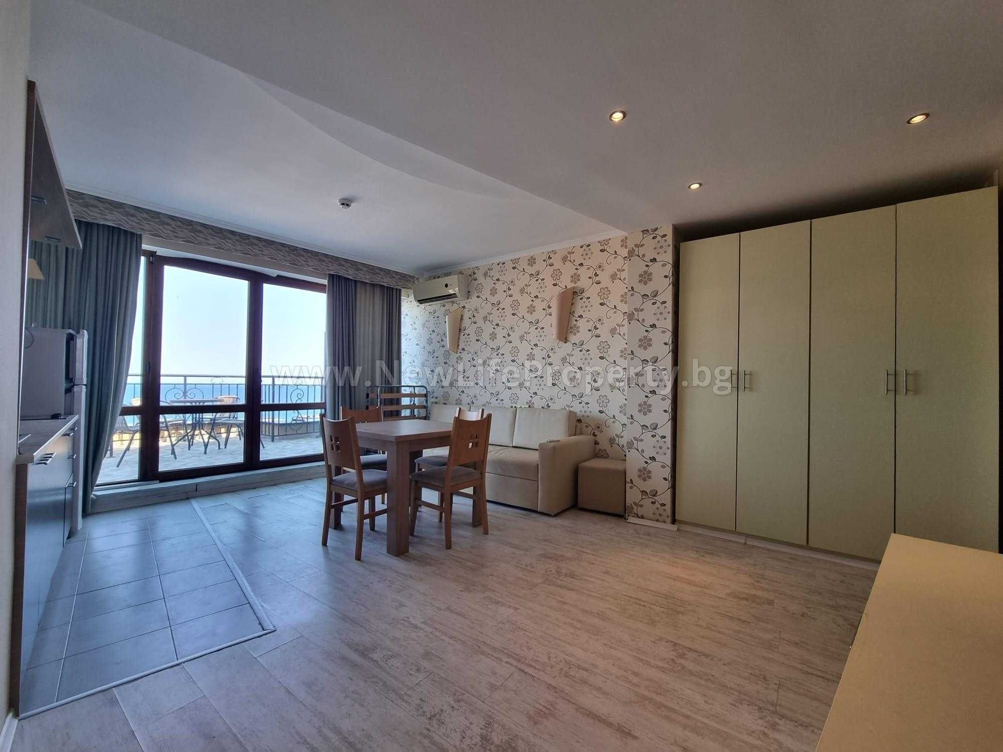 Двустаен апартамент с гледка море в „Grand Hotel St. Vlas“, Свети Влас