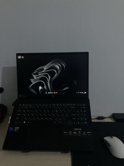 продам мощный ноут для игр и учёбы