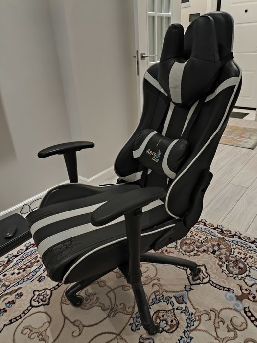 Игровое кресло, Aero cool