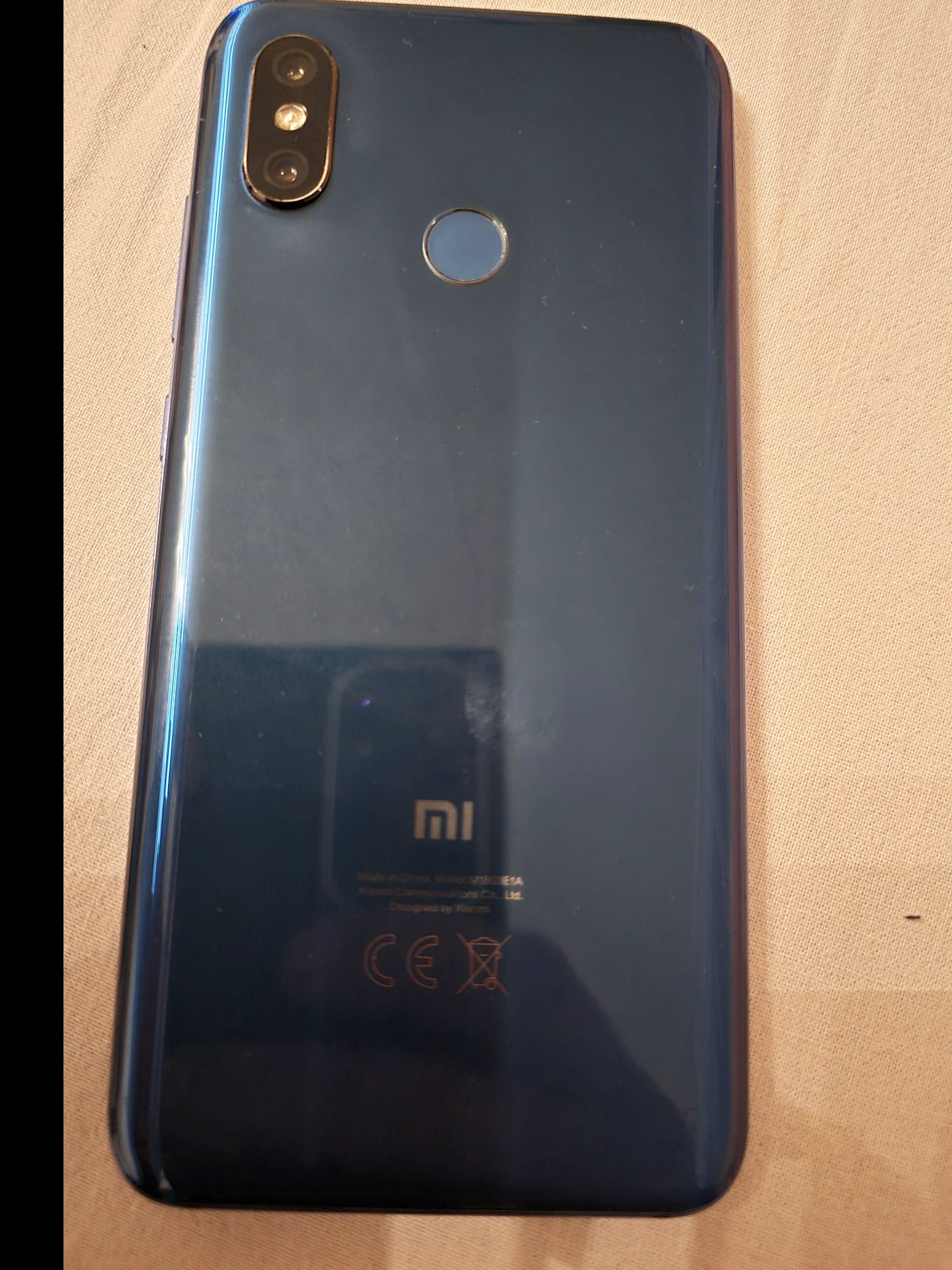 Mi 8 Xiaomi 6/64gb