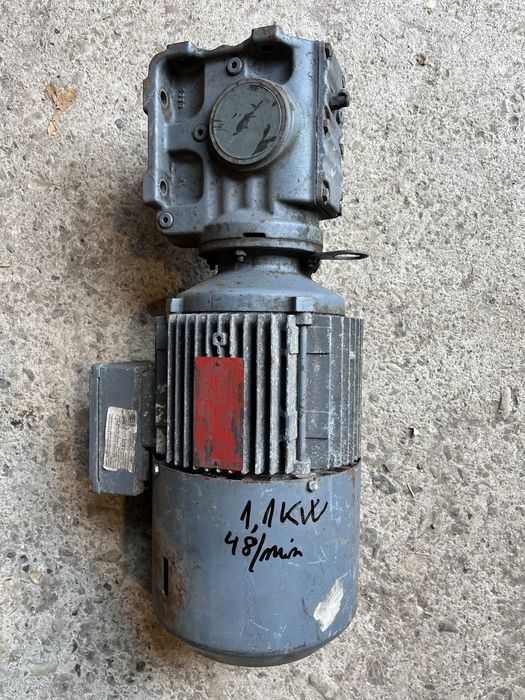 Vand motor 1,1 kw cu reductor