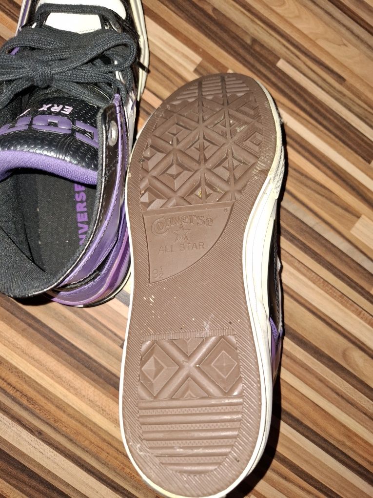 Маратонки на Converse