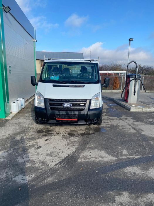 De vanzare camioneta Ford basculabila