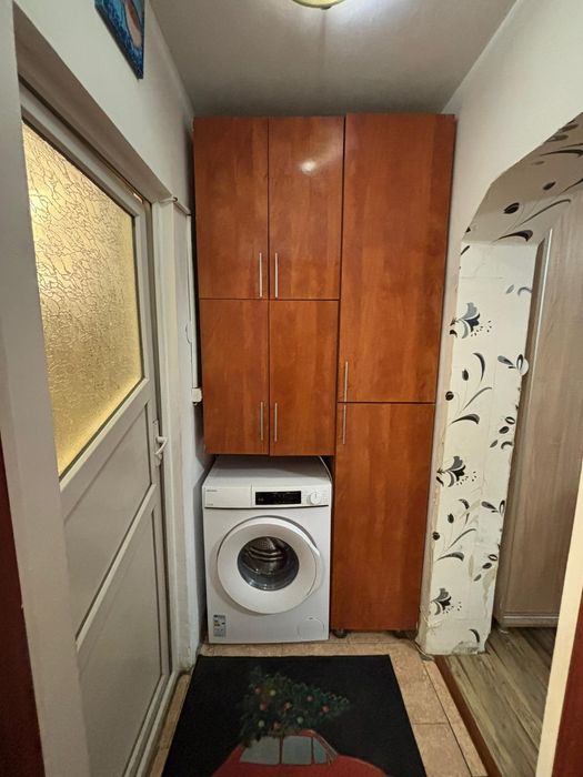 Vând apartament cu doua camere