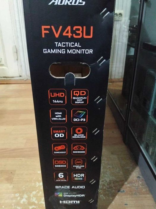 43" flat Monitor AORUS FV43U 144hz 3k! Open box!