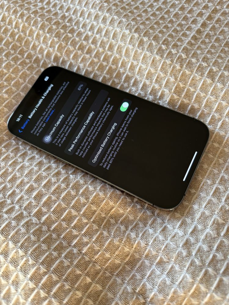 iPhone 14 Pro 128GB Deep Purple – Отлично състояние, eSIM only