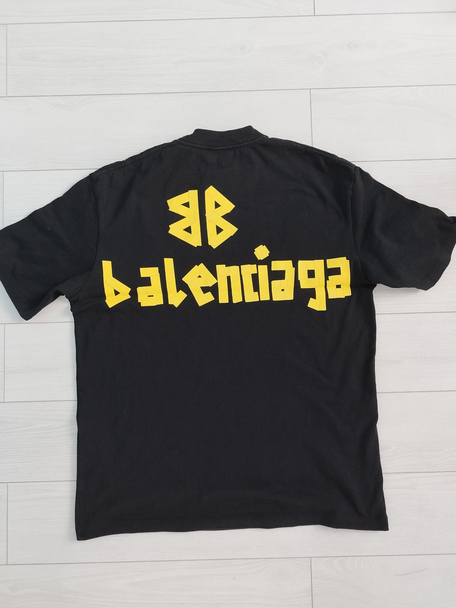 Мъжка тениска Balenciaga