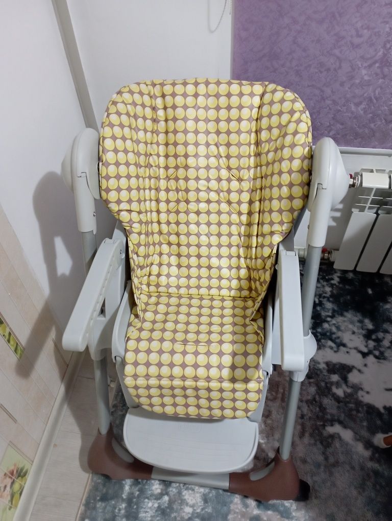 Продам стульчик для малыша