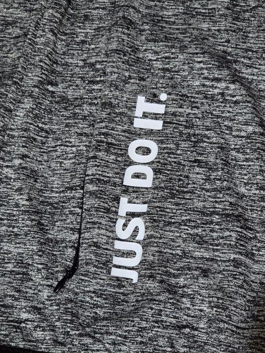 Nike Therma-Fit Sweatshirt