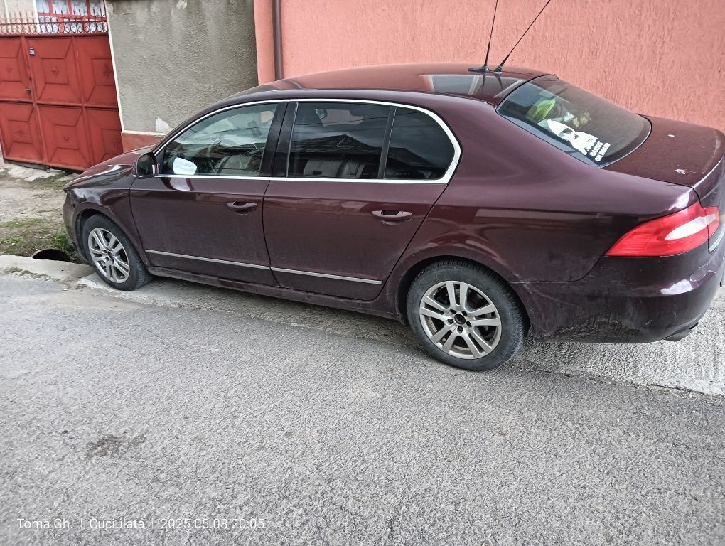 Vând Skoda superb