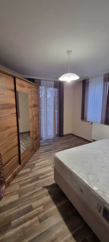 Дава се под наем Тристаен апартамент в Разград, Освобождение - 83 кв.м за 612 € - Снимка #4