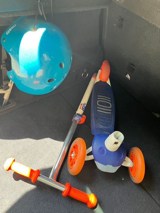 Trotineta Oxelo si casca