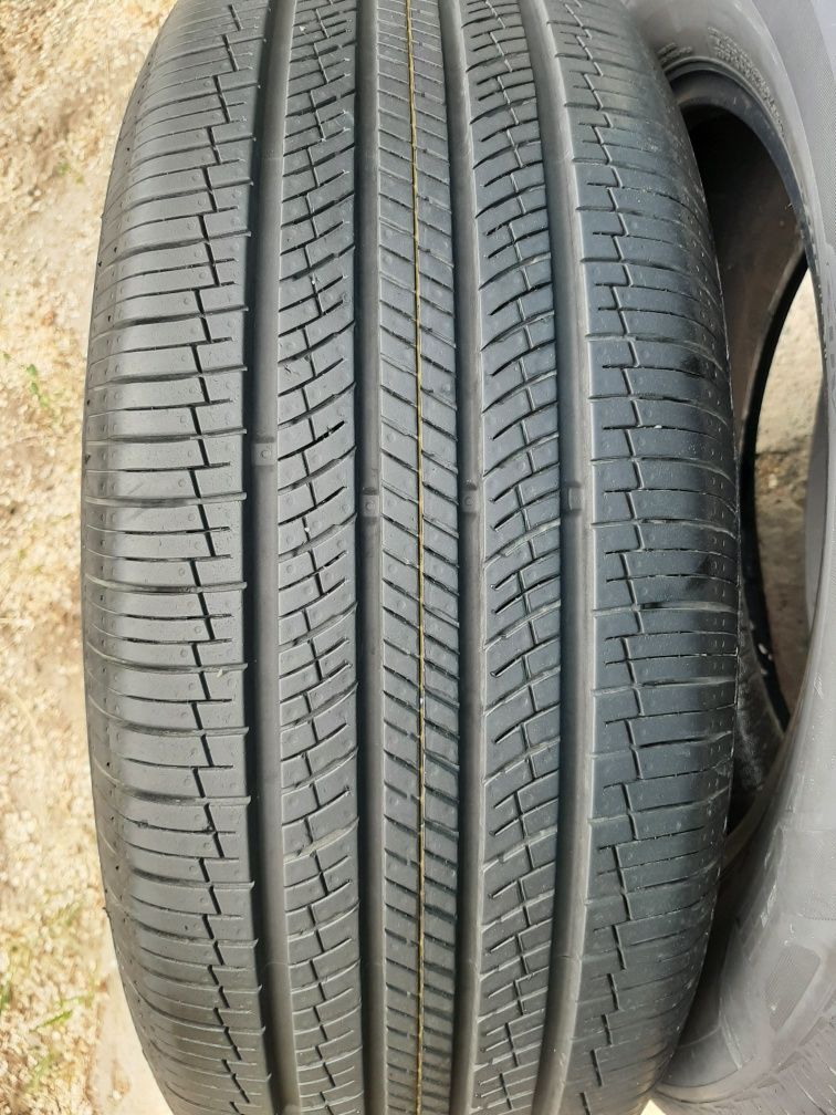 Продам шины 235/65/17 нексен