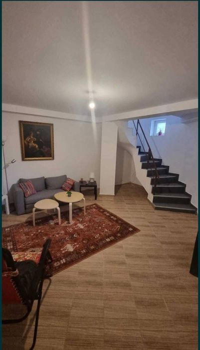 Ofer spre închiriere Casa La Curte - Central