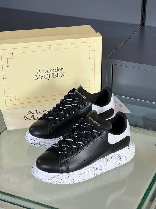 Adidasi Alexander Mcqueen noi !!! Marimi 40/44 !!!