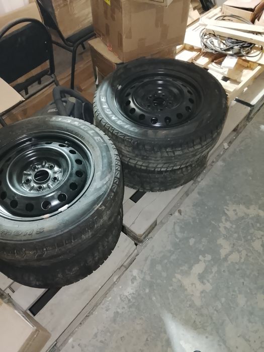 Диски на тойоту с шинами