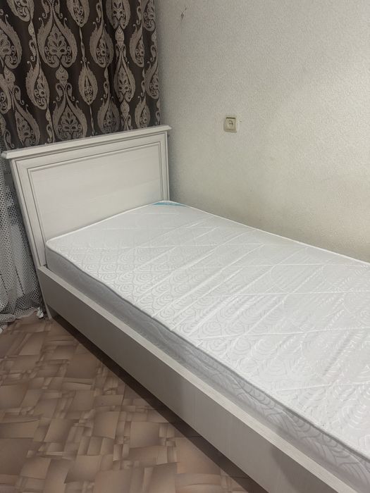 Односпальная кровать
