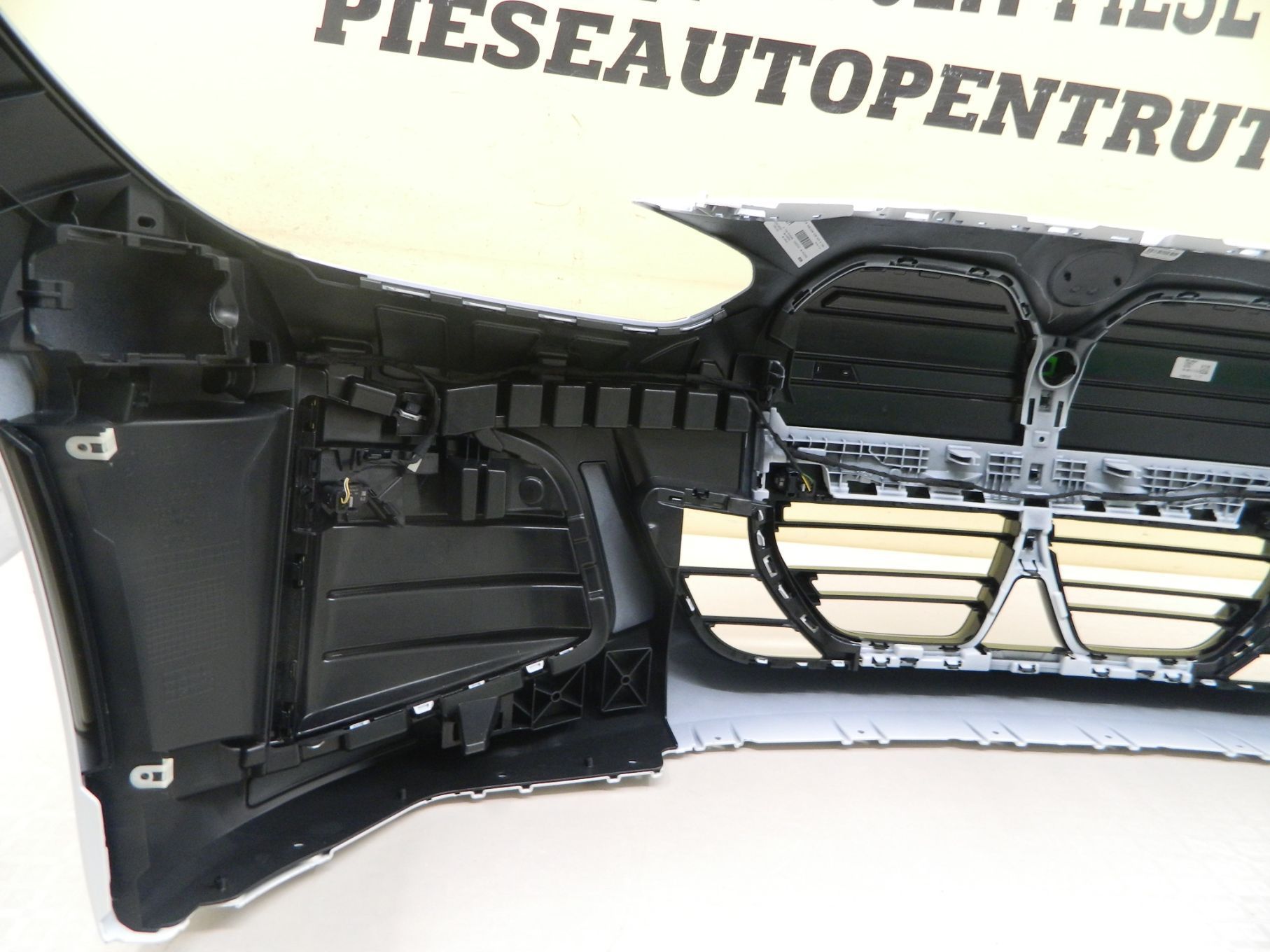 Bara fata BMW seria 4 G26 M-Sport,  2020, 2021, 2022, 2023, 2024, cod origine 51119881896.