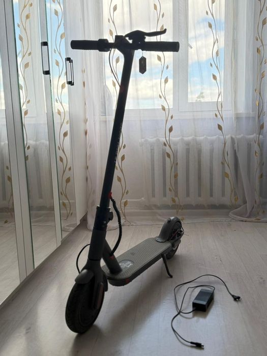 Продам самокат SDJIN YING S1